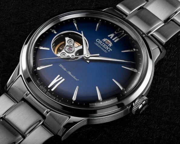 Orient Helios – Thôi miên thị giác bằng mặt số chuyển sắc